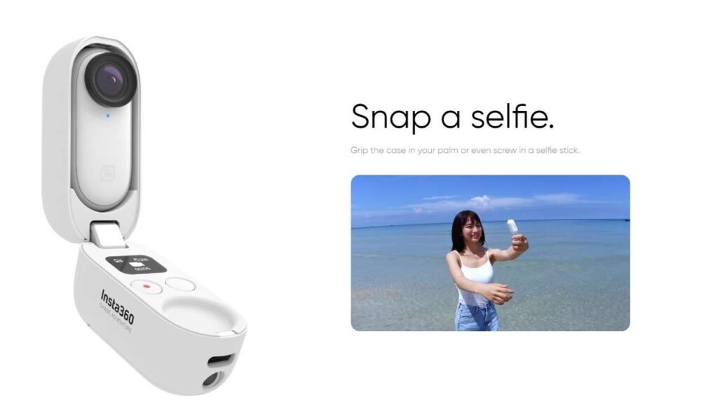 girl hold the Insta360 GO2 (64 GB) and take selfie